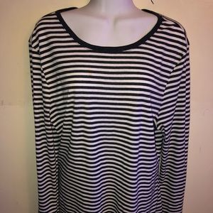Old Navy long sleeve perfect tee